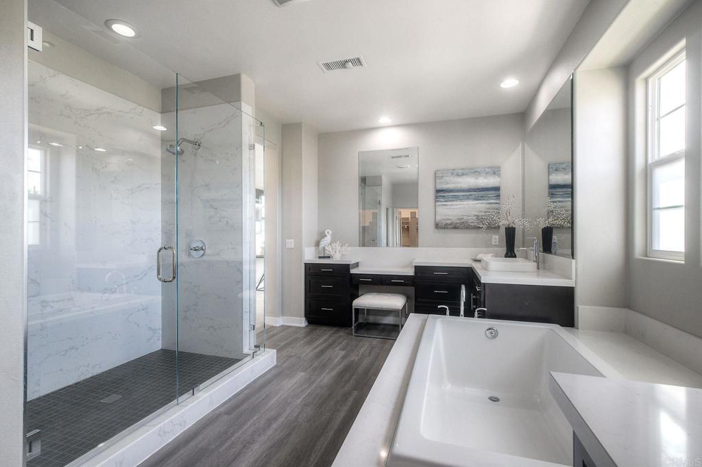 7060 Sitio Caliente Carlsbad, CA 92009 - Photo 21 of 45