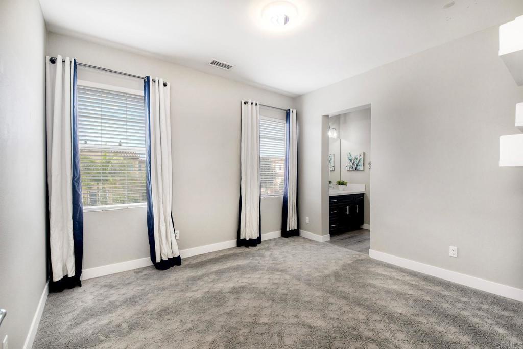 7060 Sitio Caliente Carlsbad, CA 92009 - Photo 26 of 45