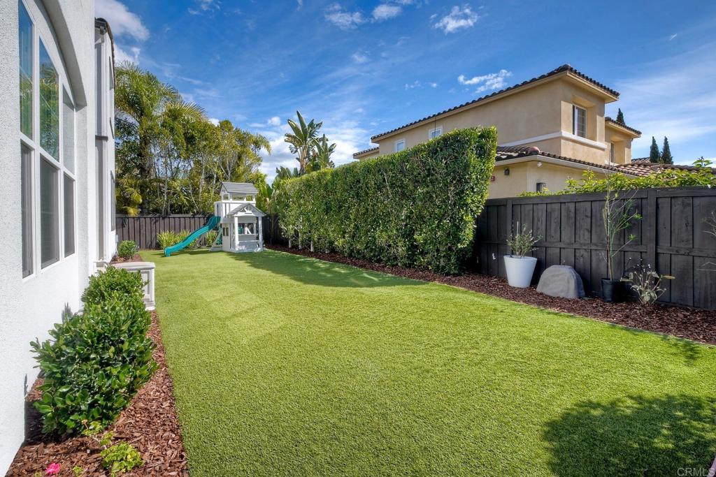 7060 Sitio Caliente Carlsbad, CA 92009 - Photo 34 of 45