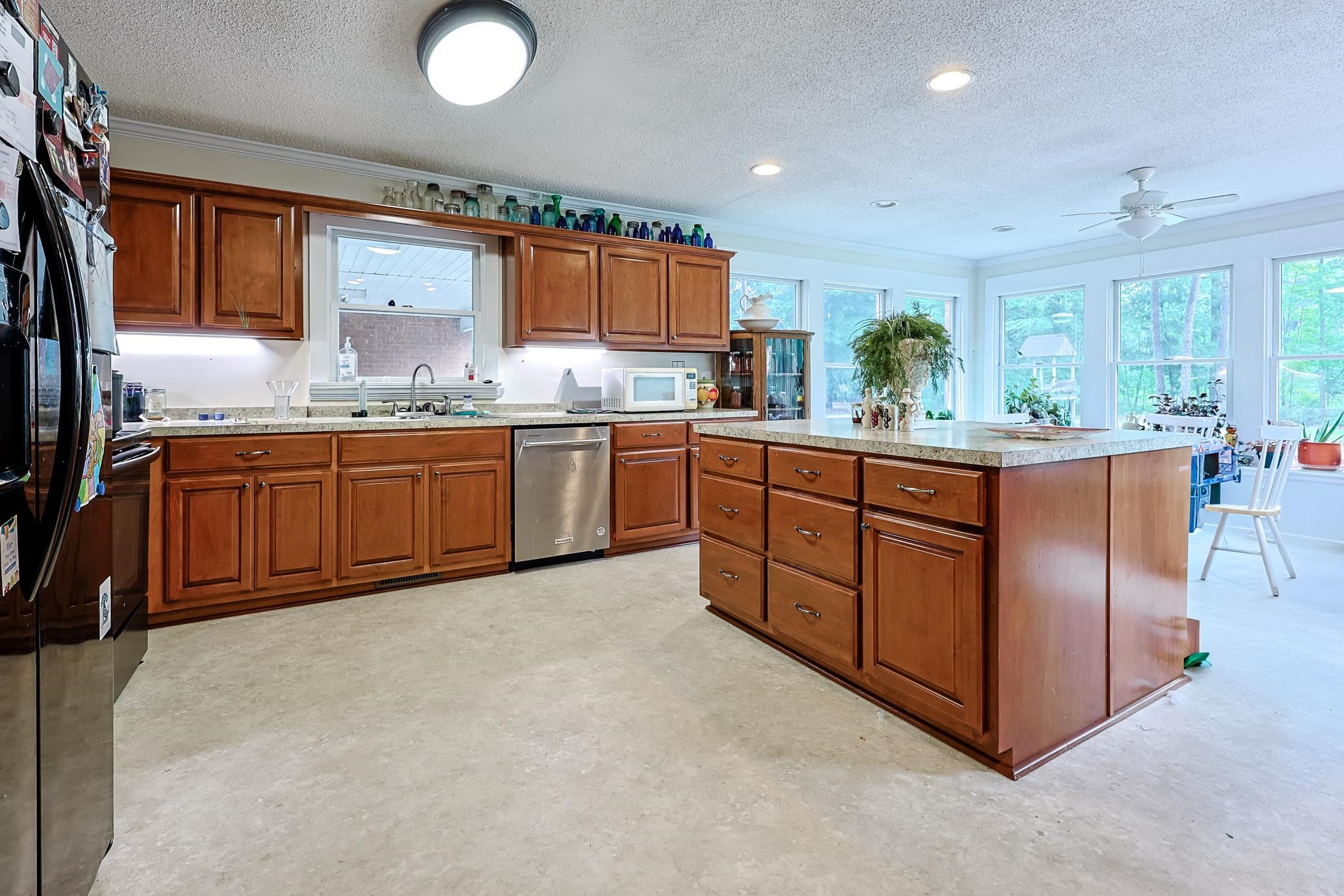 6652 Old Mullins Road Nichols, SC 29581 - Photo 8 of 32