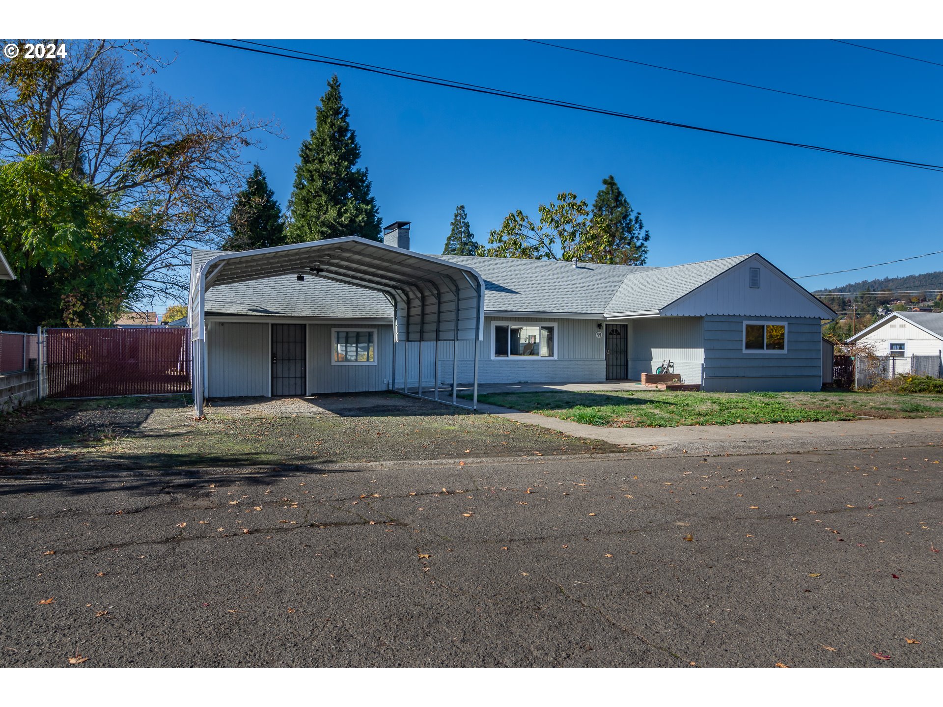 91 Southwest Tower Street Winston, OR 97496 - Photo 3 of 45 Gallery Image 3