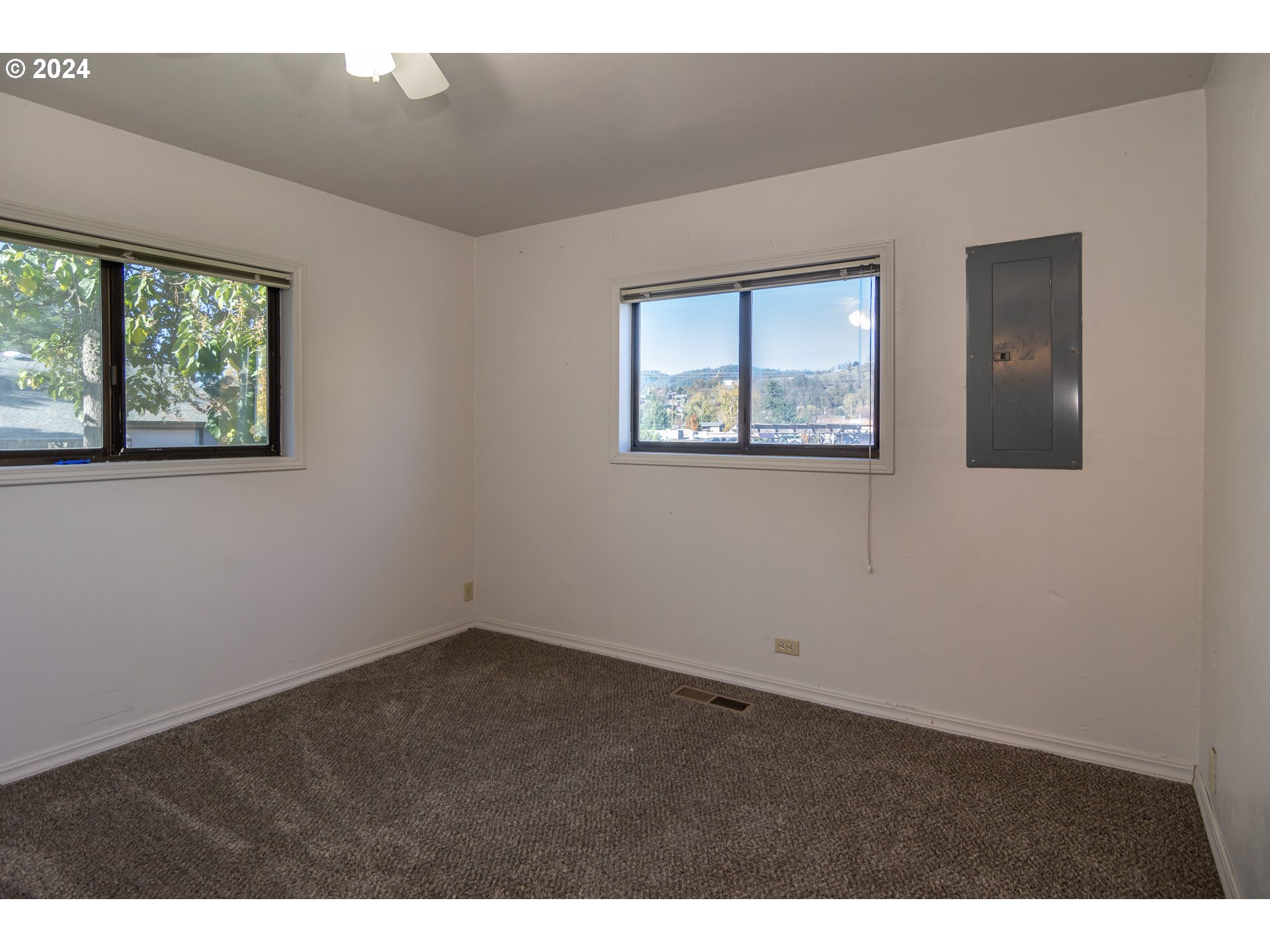 91 Southwest Tower Street Winston, OR 97496 - Photo 31 of 45 Gallery Image 31