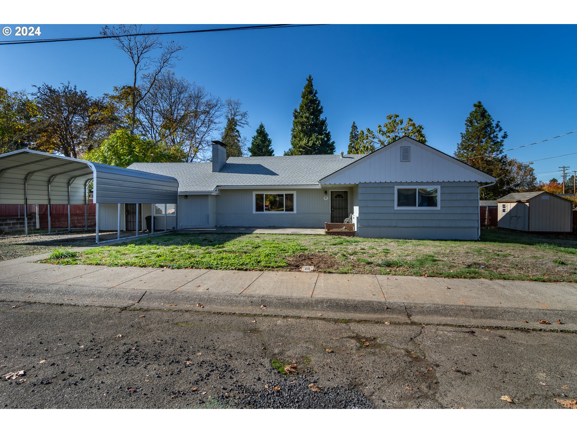 91 Southwest Tower Street Winston, OR 97496 - Photo 5 of 45 Gallery Image 5