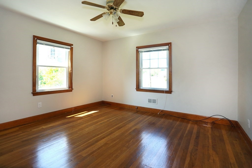 2 Alden Road Peabody, MA 01960 - Photo 5 of 17 Gallery Image 5