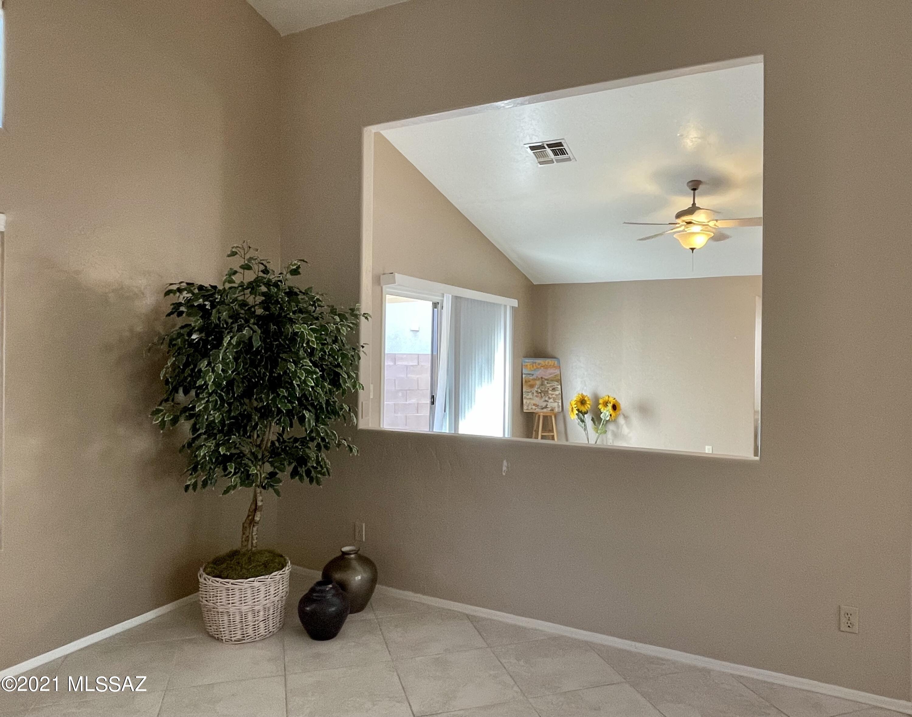 8160 East Pima Ridge Drive Tucson, AZ 85715 - Photo 8 of 19