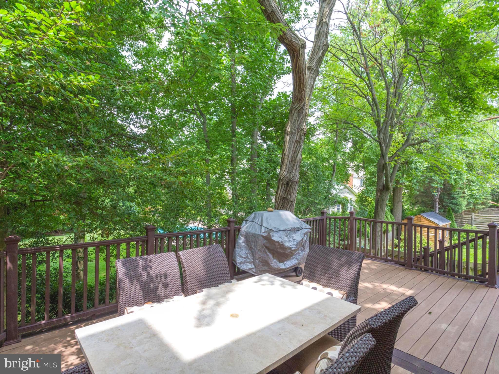 6906 Chelsea Road McLean, VA 22101 - Photo 25 of 25 a view of a table and chairs in patio