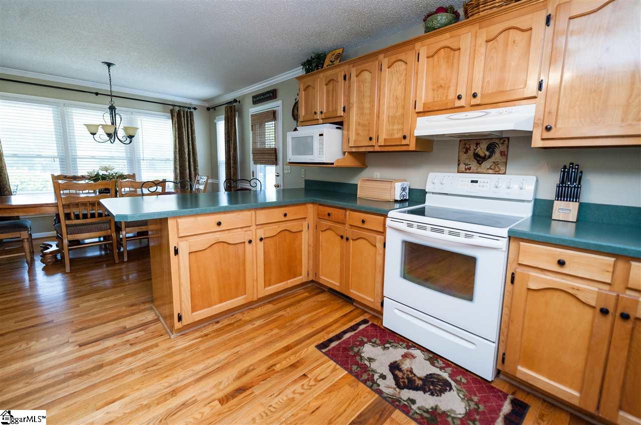 234 Skinner Road Campobello, SC 29322 - Photo 10 of 31