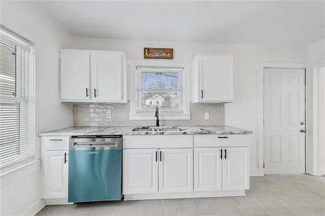 $324,990 | 18 West 79 Terrace, Kansas City, MO 64114