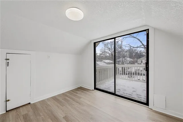 $324,990 | 18 West 79 Terrace, Kansas City, MO 64114