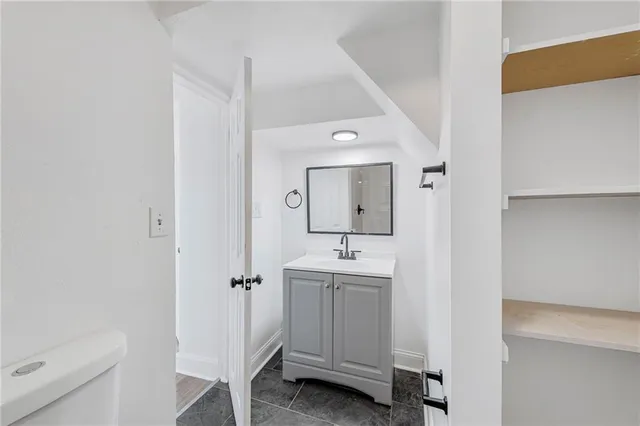 $324,990 | 18 West 79 Terrace, Kansas City, MO 64114