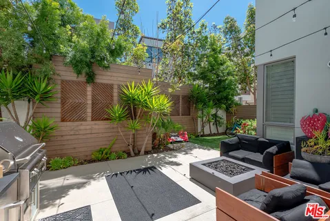 $35,000 | 5926 Firefly Place, Los Angeles, CA 90094