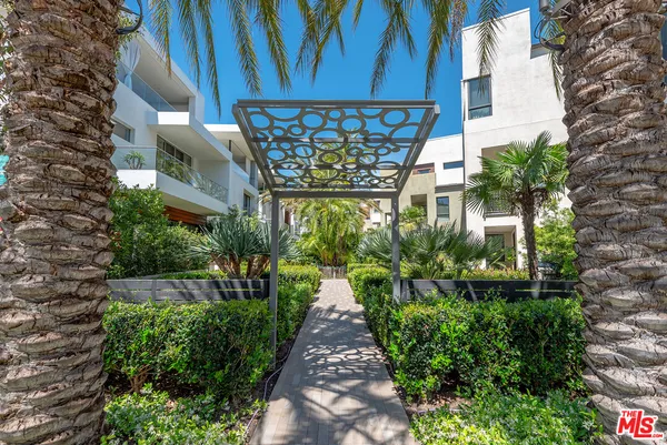 $35,000 | 5926 Firefly Place, Los Angeles, CA 90094
