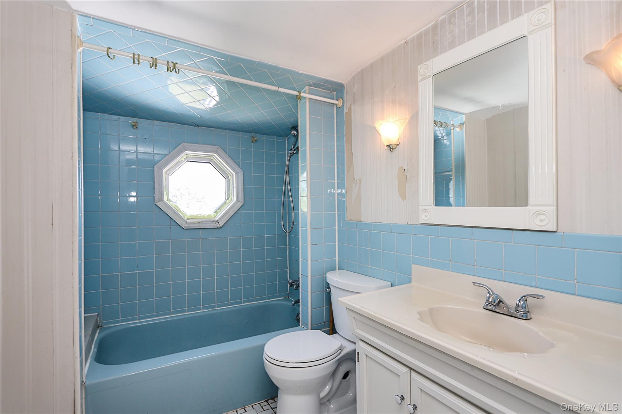 20 East Clearwater Road Lindenhurst, NY 11757 - Photo 30 of 41