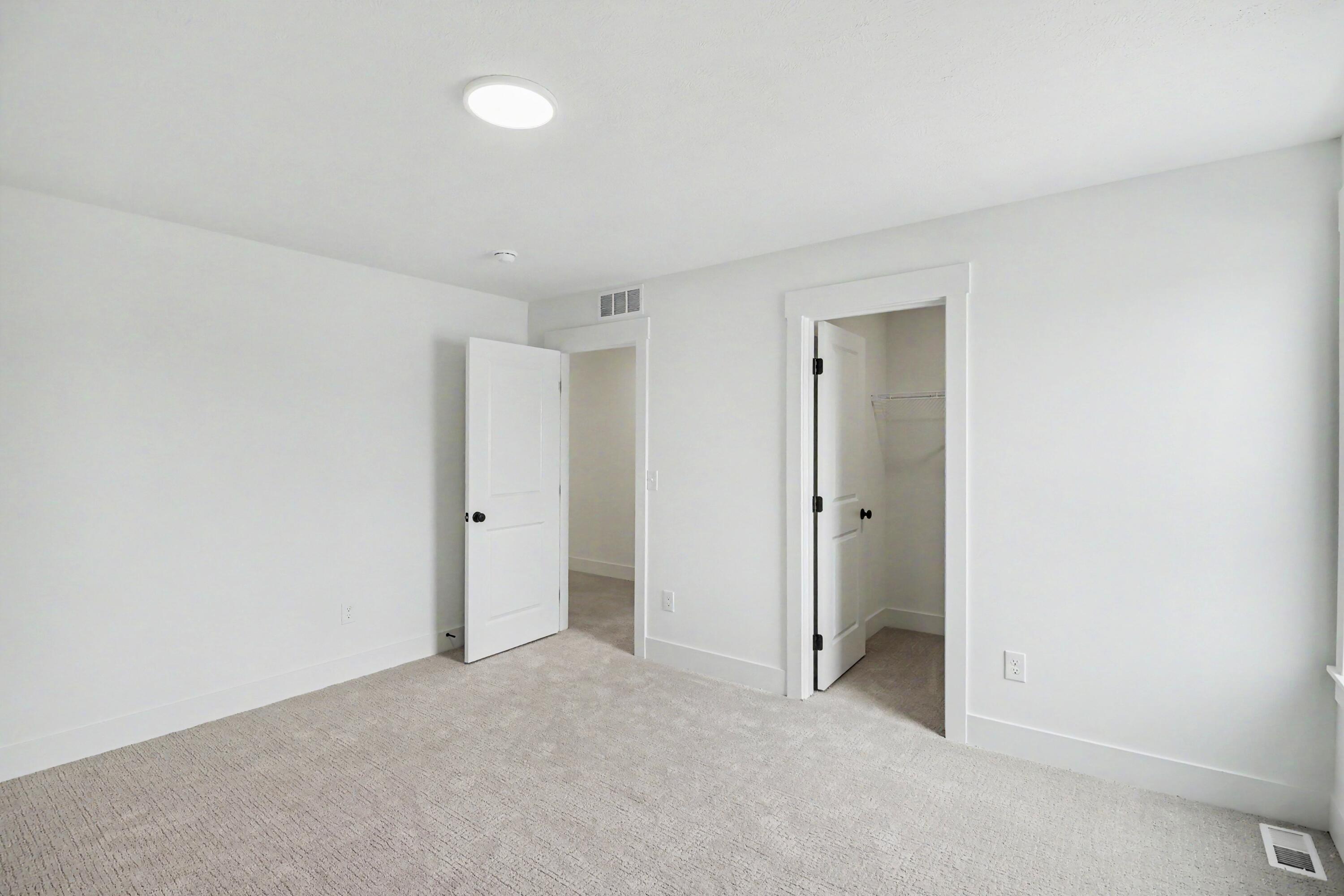 6237 Comiskey Road Stevensville, MI 49127 - Photo 23 of 38 22 APP083-E2700 9.0 BR3 WIC