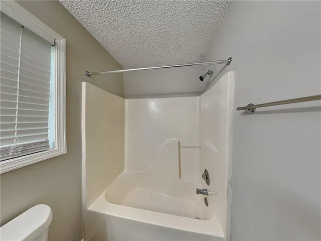 $1,565 | 424 Ivy Crest Drive, Dallas, GA 30157