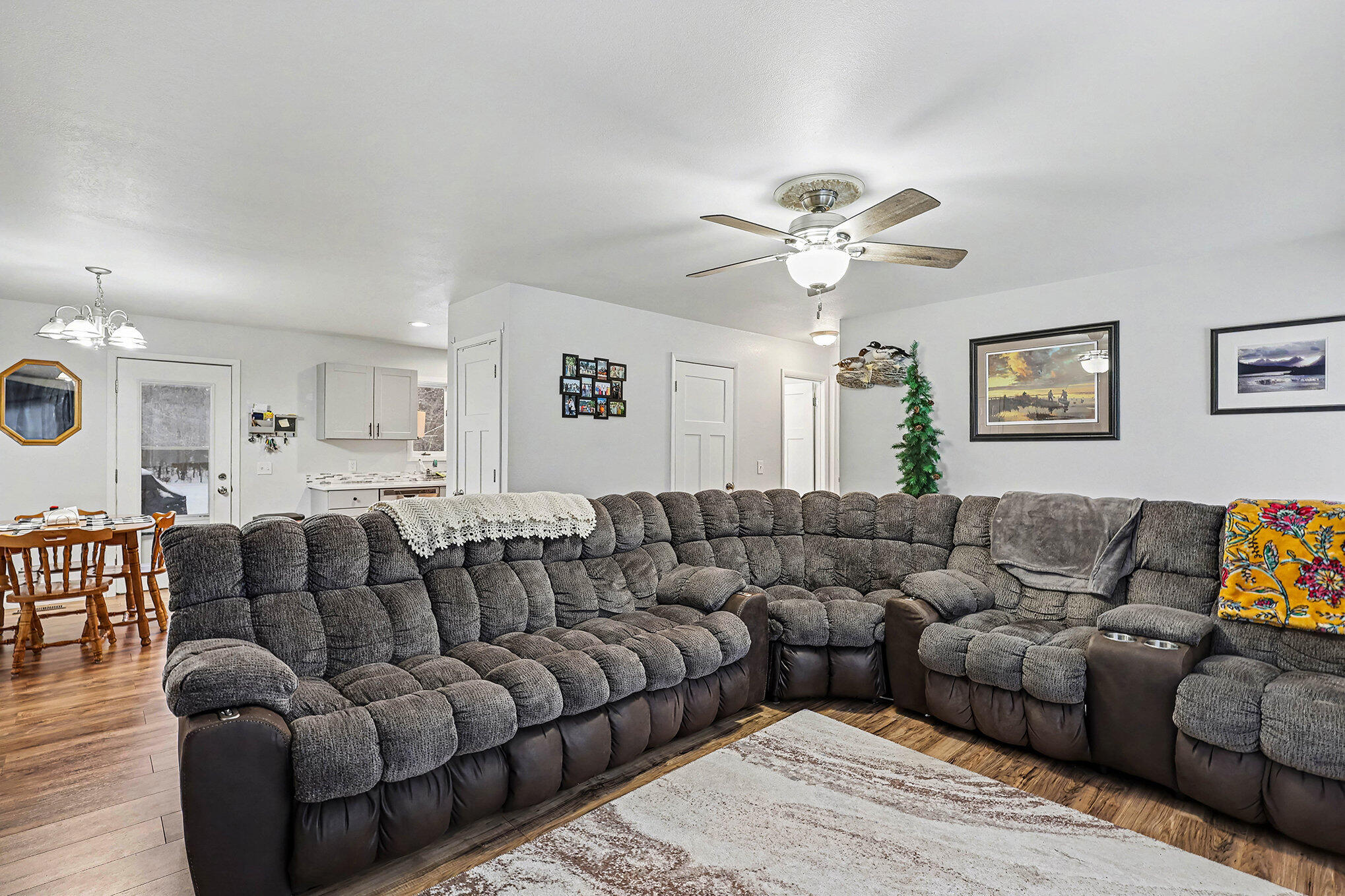 126 South Brooks Road Muskegon, MI 49442 - Photo 5 of 19 006_file_858