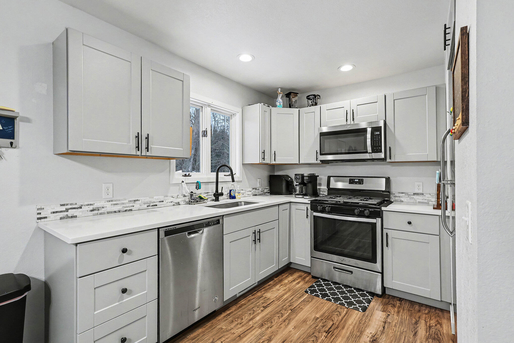 126 South Brooks Road Muskegon, MI 49442 - Photo 9 of 19 009_file_585