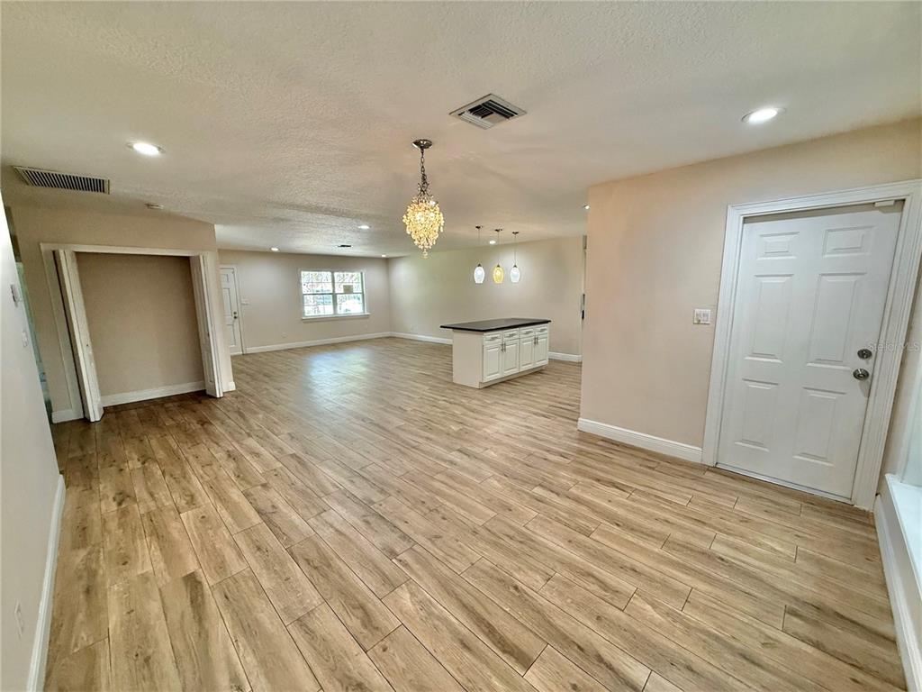 2810 Flowertree Road Belle Isle, FL 32812 - Photo 8 of 32