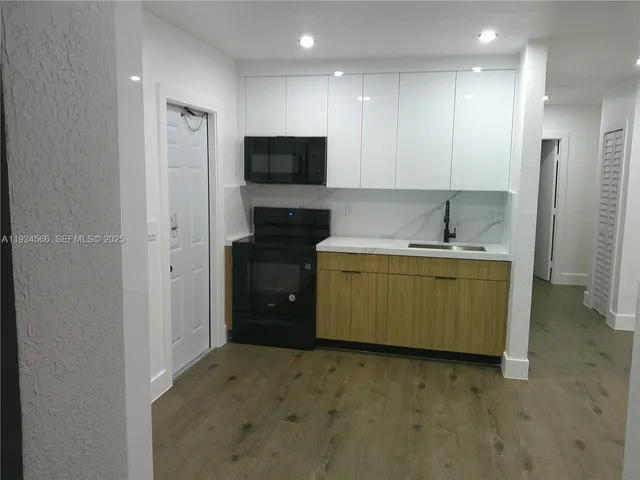 $3,200 | 12400 Northeast 11th Court, Unit 1, North Miami, FL 33161