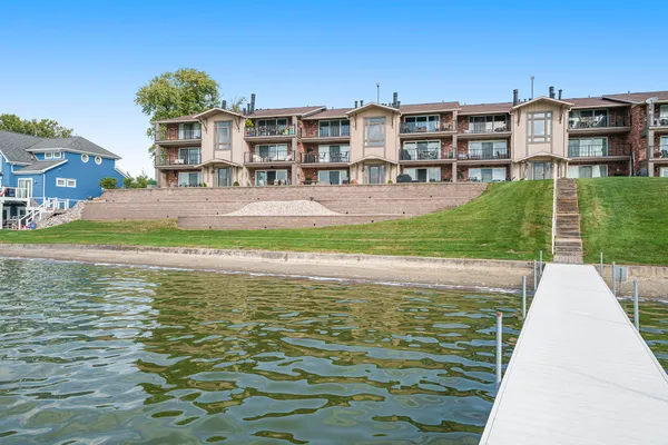 $399,900 | 8125 Lake Shore Drive, Unit 5, Cedar Lake, IN 46303