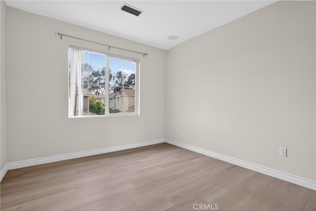 1908 Blazewood Street Simi Valley, CA 93063 - Photo 32 of 42