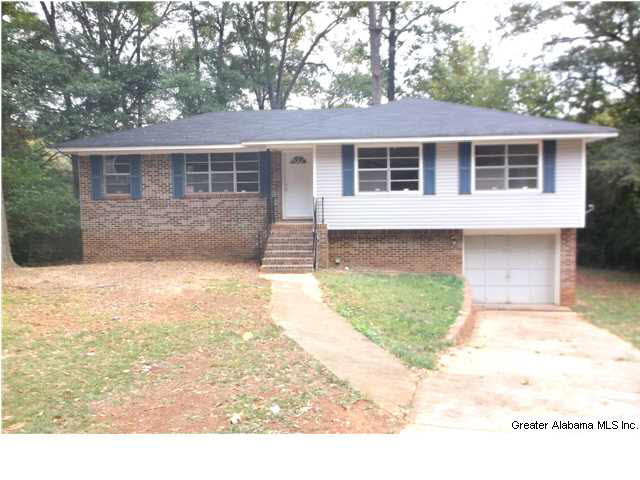 137 Greenridge Road Bessemer, AL 35023 - Photo 2 of 20