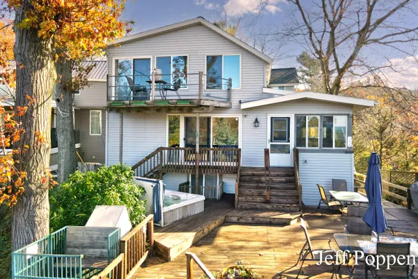 $849,000 | 22 Edwards Avenue, Grand Haven, MI 49417