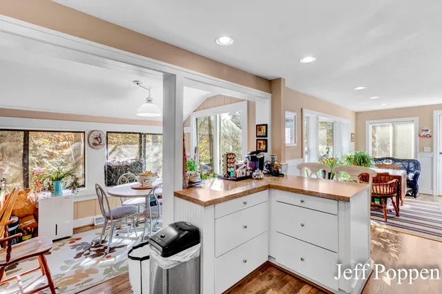 $849,000 | 22 Edwards Avenue, Grand Haven, MI 49417