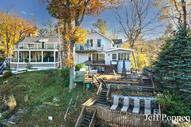 $849,000 | 22 Edwards Avenue, Grand Haven, MI 49417