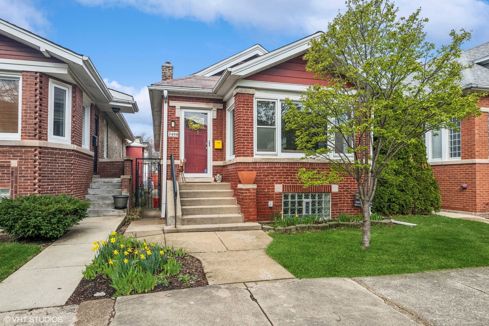 3408 North Ridgeway Avenue Chicago, IL 60618 - Photo 1 of 32 Gallery Image 1