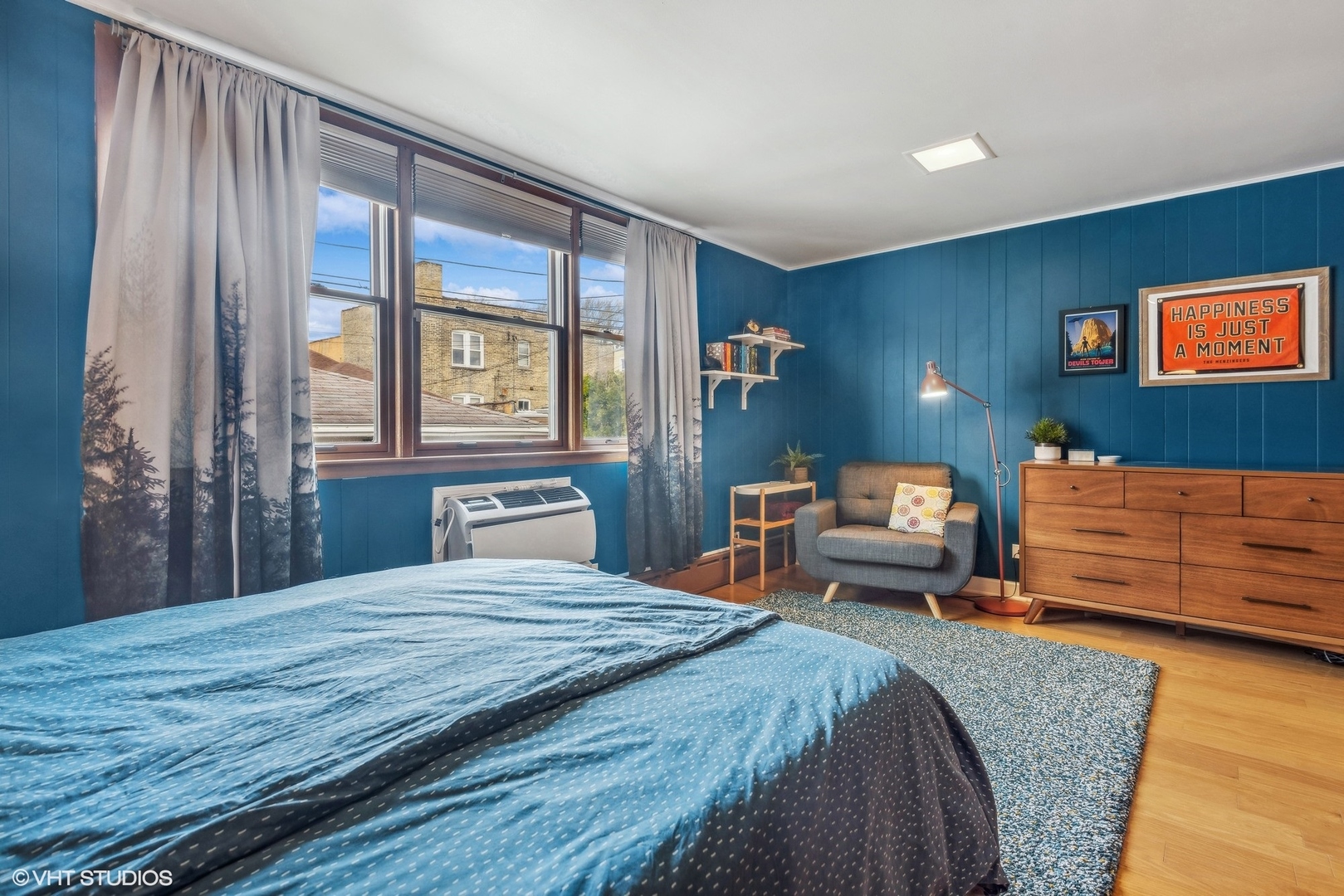 3408 North Ridgeway Avenue Chicago, IL 60618 - Photo 12 of 32 Gallery Image 12
