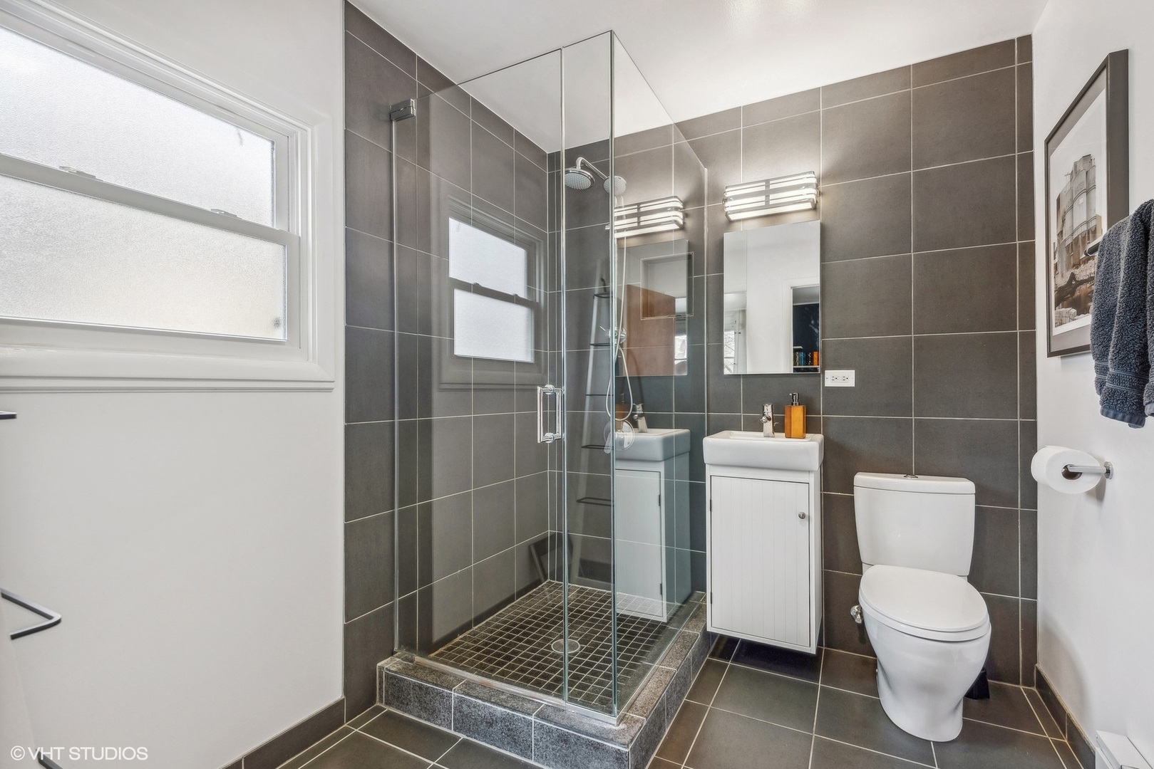 3408 North Ridgeway Avenue Chicago, IL 60618 - Photo 14 of 32 Gallery Image 14