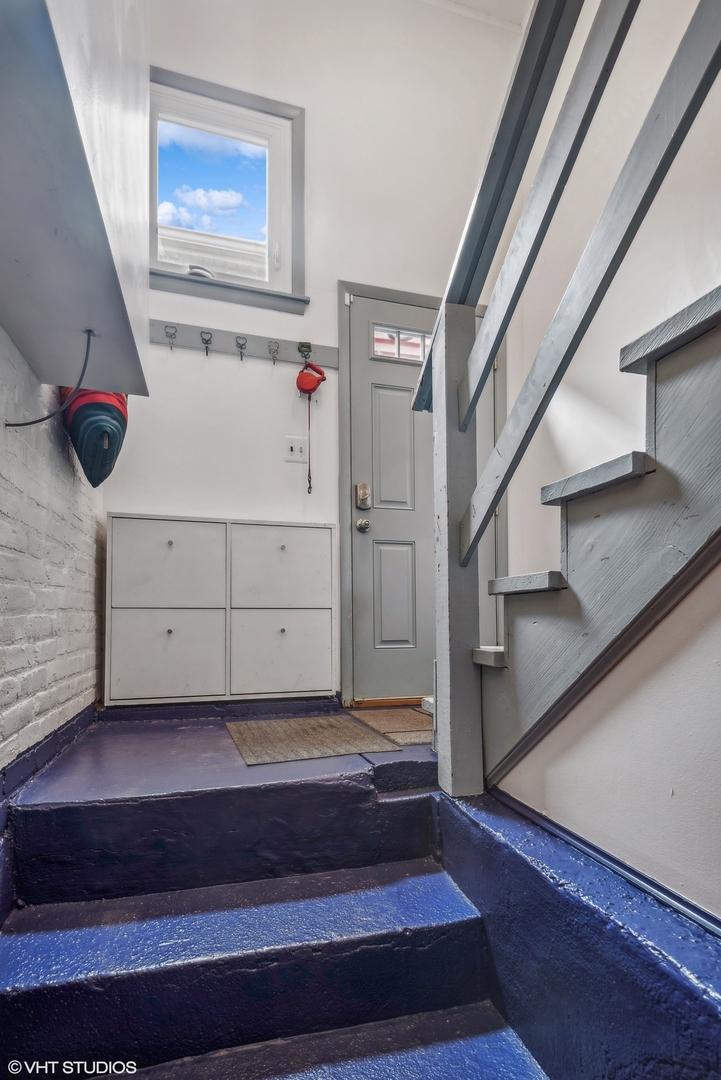 3408 North Ridgeway Avenue Chicago, IL 60618 - Photo 19 of 32 Gallery Image 19