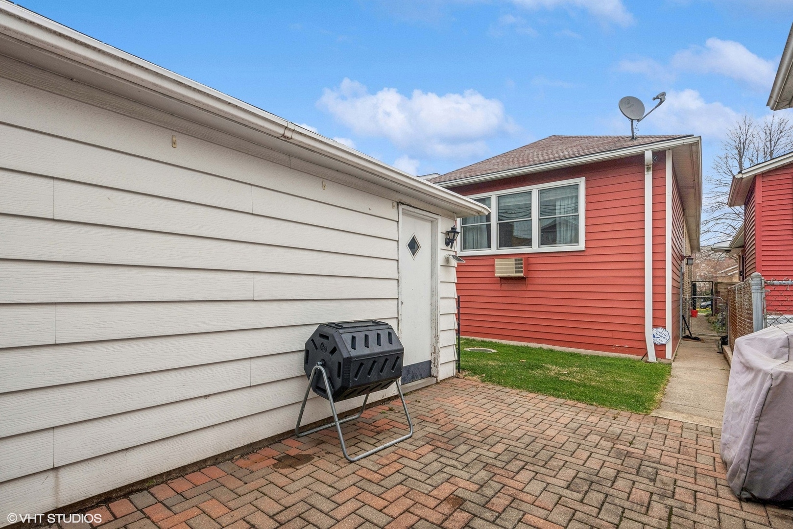 3408 North Ridgeway Avenue Chicago, IL 60618 - Photo 31 of 32 Gallery Image 31