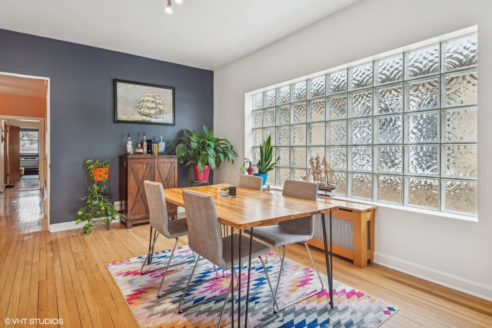 3408 North Ridgeway Avenue Chicago, IL 60618 - Photo 8 of 32 Gallery Image 8