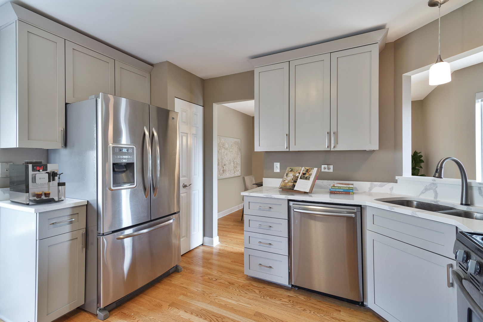 438 Harvard Lane Bartlett, IL 60103 - Photo 8 of 26 a kitchen with stainless steel appliances a refrigerator sink and cabinets