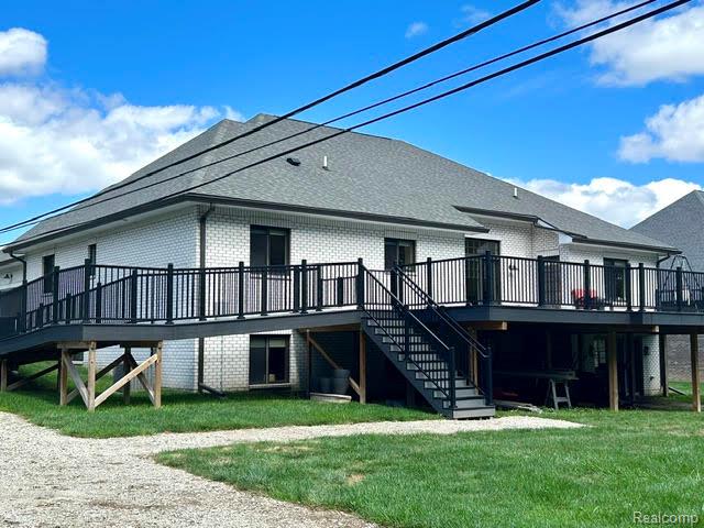 39 Stark Road Rochester, MI 48307 - Photo 6 of 70 850 sq. feet of maintenance free decking and ADA compliant ramps.