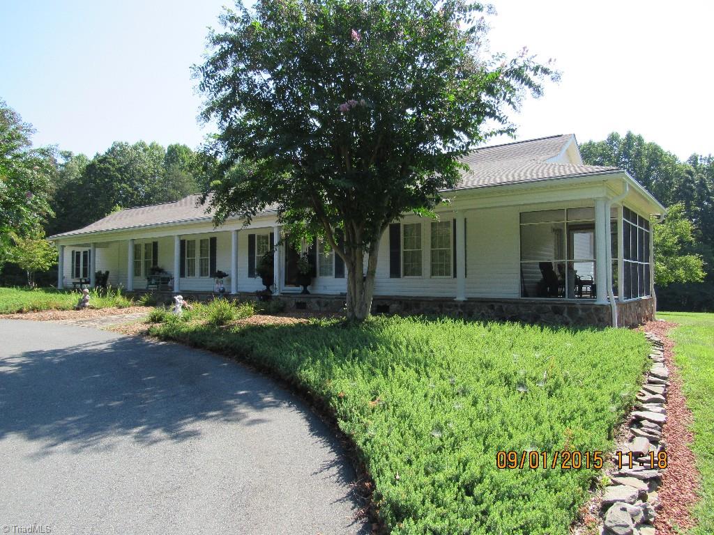 8275 Whipporwill Lane Rural Hall, NC 27045 - Photo 3 of 30