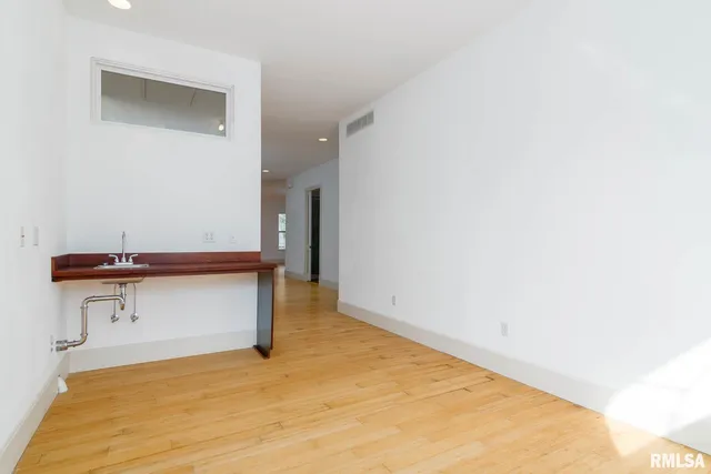 $840,000 | 12 Clearlake Drive, Centralia, IL 62801