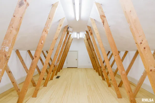 $840,000 | 12 Clearlake Drive, Centralia, IL 62801