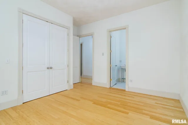 $840,000 | 12 Clearlake Drive, Centralia, IL 62801