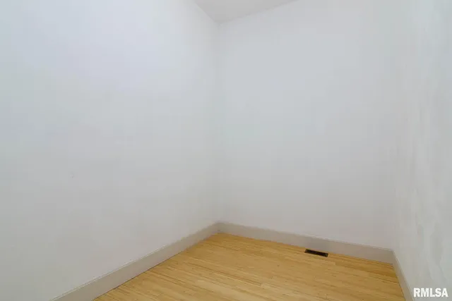 $840,000 | 12 Clearlake Drive, Centralia, IL 62801