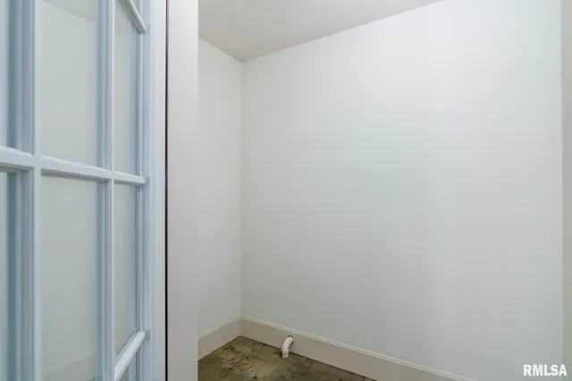 $840,000 | 12 Clearlake Drive, Centralia, IL 62801