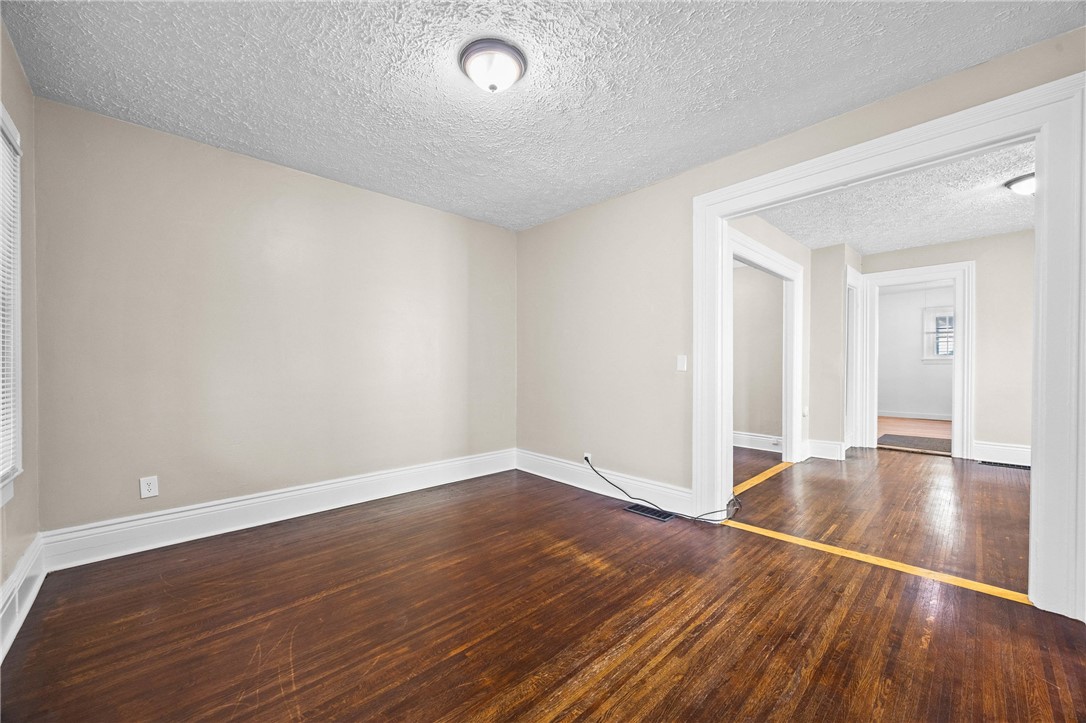 35 Woodlawn Street Rochester, NY 14607 - Photo 22 of 45