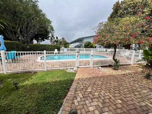 $200,000 | 751 Pine Drive, Unit 101, Pompano Beach, FL 33060