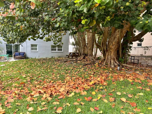 $200,000 | 751 Pine Drive, Unit 101, Pompano Beach, FL 33060