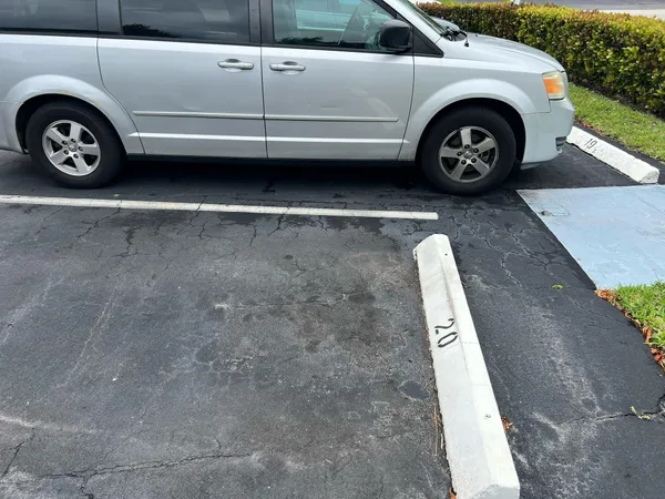 $200,000 | 751 Pine Drive, Unit 101, Pompano Beach, FL 33060