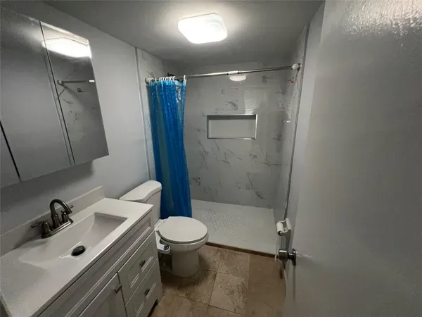 $200,000 | 751 Pine Drive, Unit 101, Pompano Beach, FL 33060