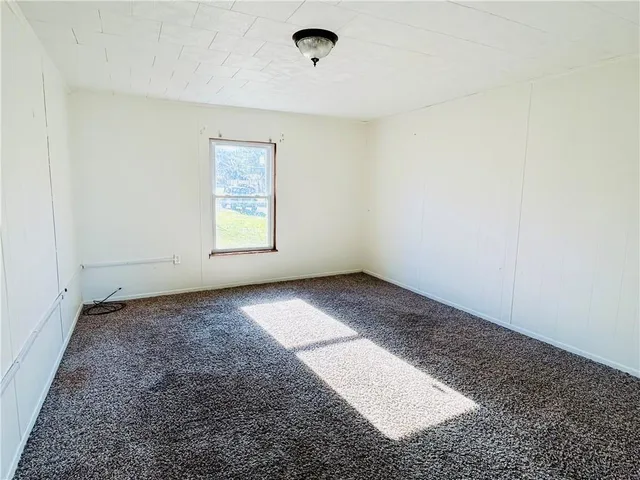 an empty room with a empty space