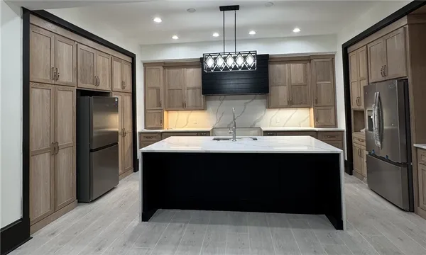 $999,000 | 20 Club Drive, Jesup, GA 31546